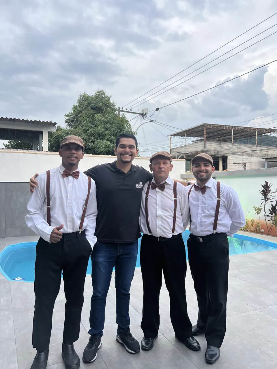 Equipe uniformizada do Dias de Festas